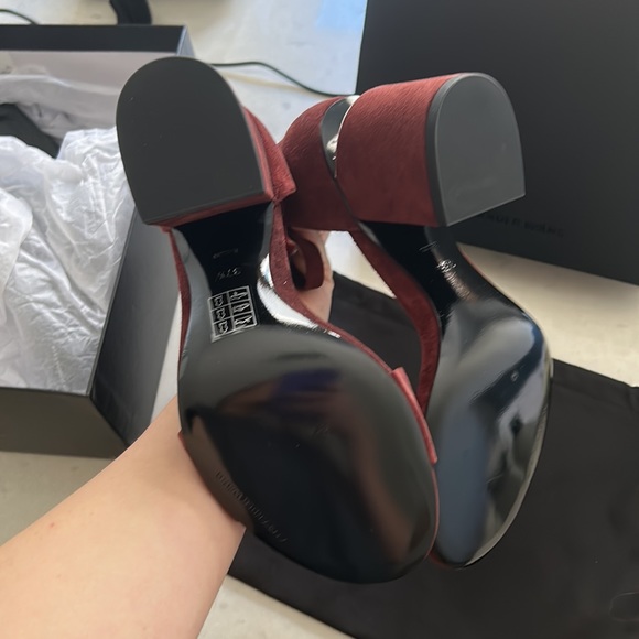 BRAND NEW Alexander Wang Abby sandal (suede) - Picture 3 of 6